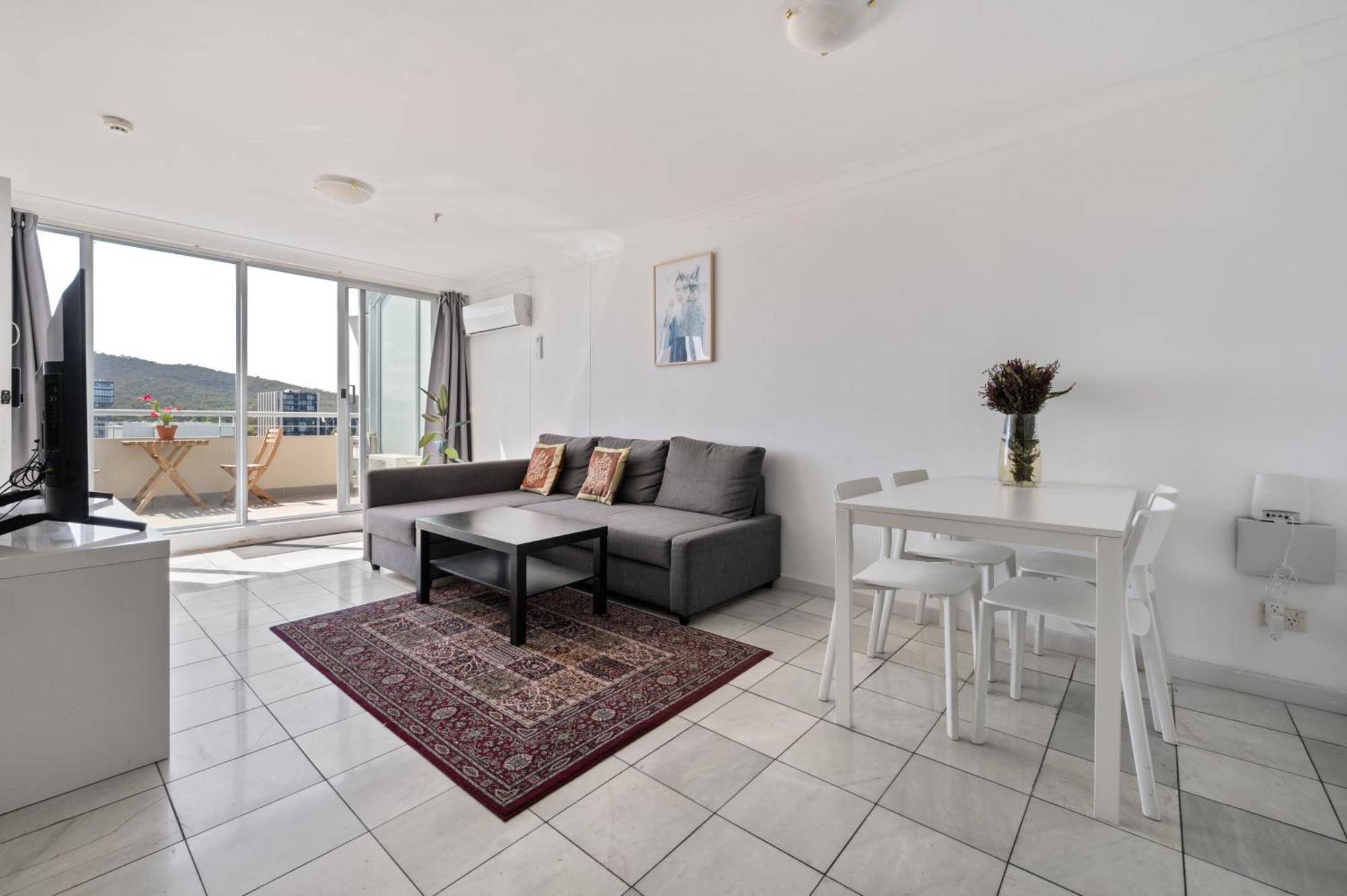 Dana-Private Room In A Shared Duplex Apartment -1 Canberra Bagian luar foto